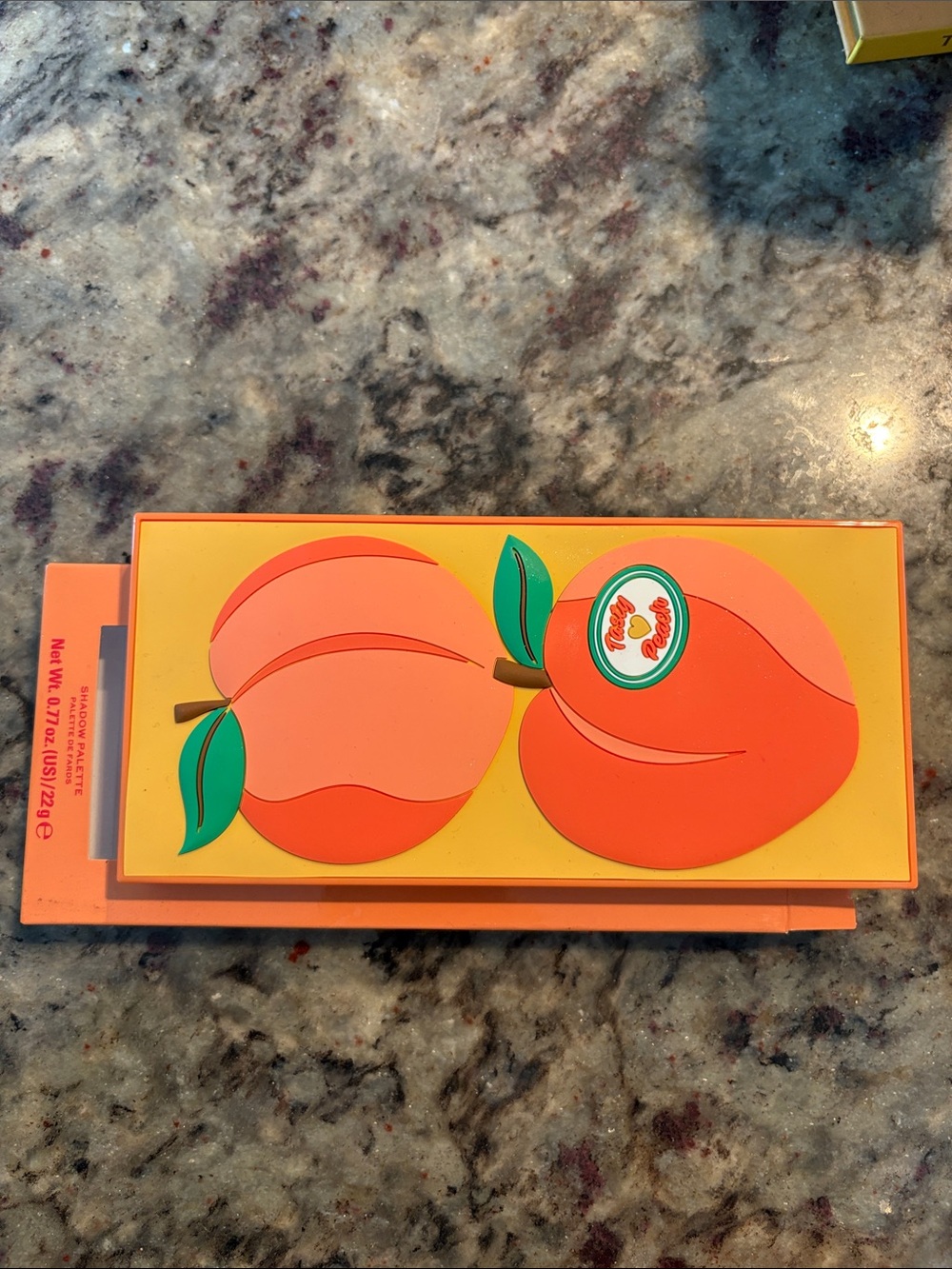I ❤️ Revolution Peach Themed Makeup Palette - Orange & Yellow